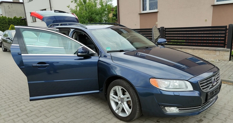 Volvo V70 cena 31300 przebieg: 259000, rok produkcji 2013 z Baranów Sandomierski małe 781